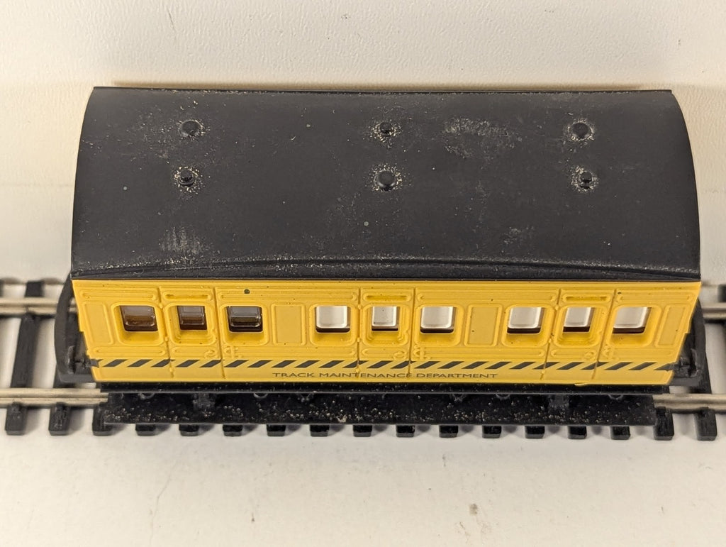 Hornby OO Gauge Track Maintenance Department 4-Wheel Coach Passenger Coach C1