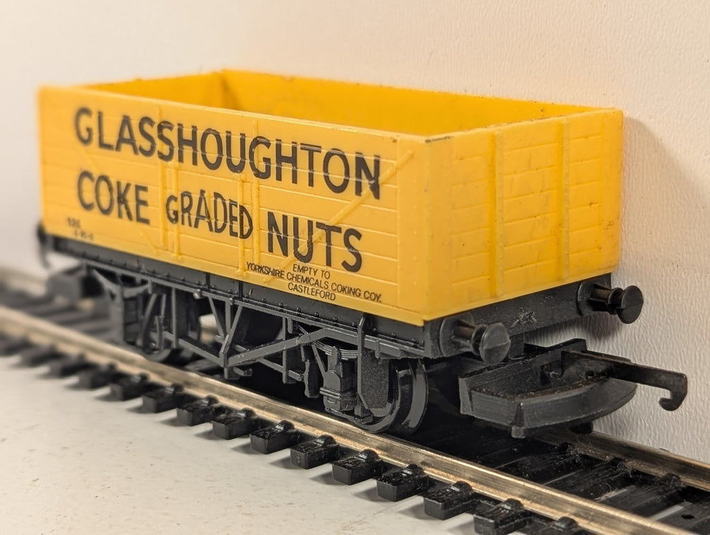 Lima OO Gauge Glasshoughton Coke Graded Nuts 7 Plank Wagon 126