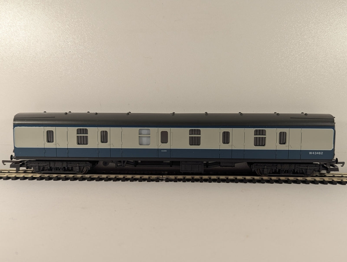 Lima OO Gauge BR Mk1 Brake Second Corridor (BSK) Passenger Coach W43462
