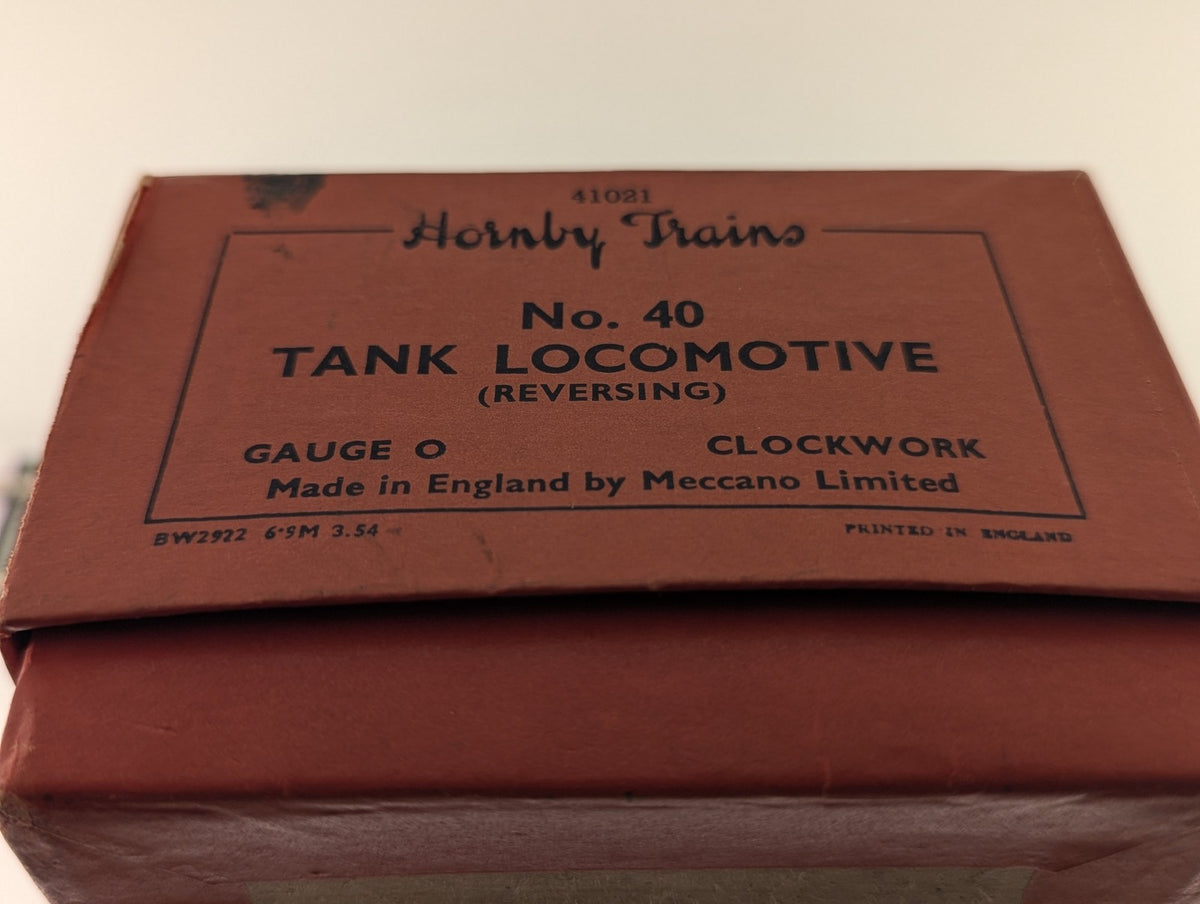 Hornby O Gauge No. 40 Tank Locomotive (Reversing) 82011