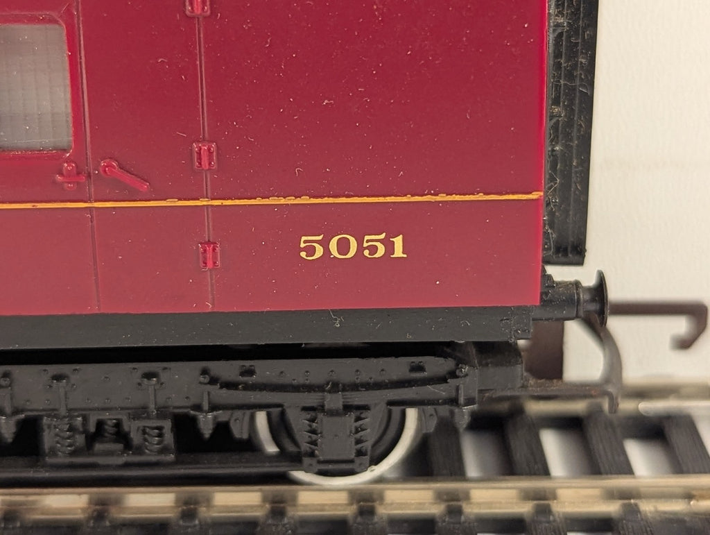 Tri-ang OO Gauge LMS Brake First Coach Passenger Coach 5051 LMS Maroon R.334