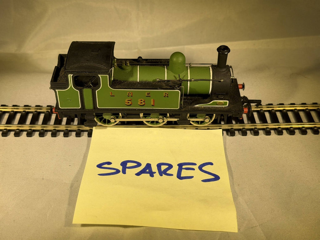 Mainline OO Gauge Class J72 Steam Locomotive 581 LNER Green Spares or Repair