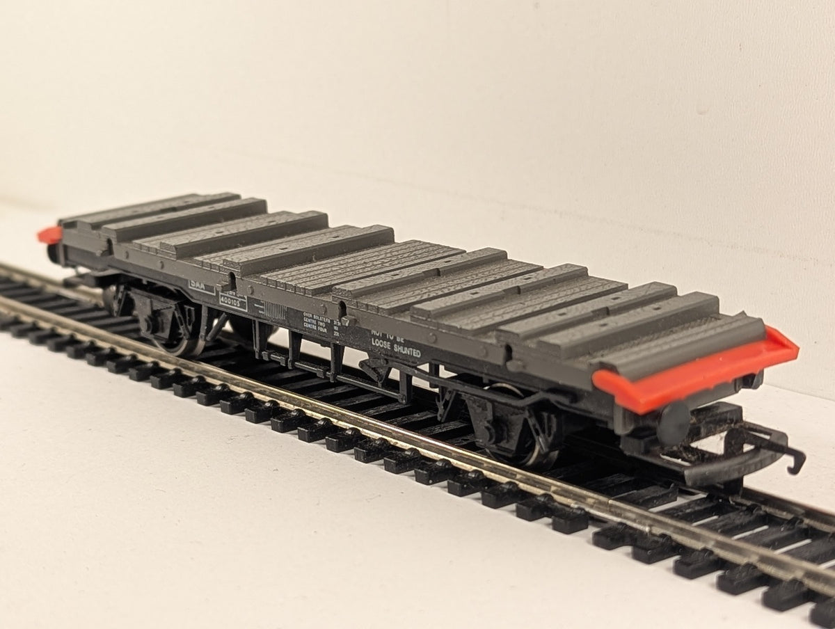 Hornby OO Gauge BR SAA Steel Carrier Goods Wagon 400105 BR Grey R235