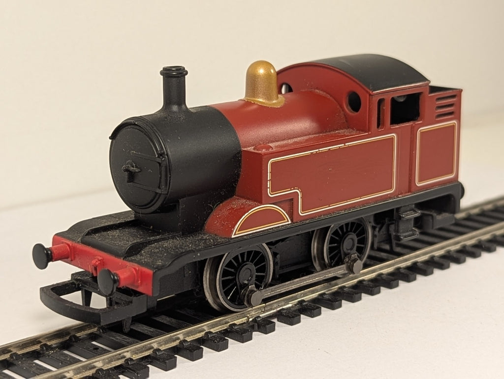 Hornby R1137 OO Gauge “Billy” 0-4-0T Steam Locomotive – Missing Tank Name
