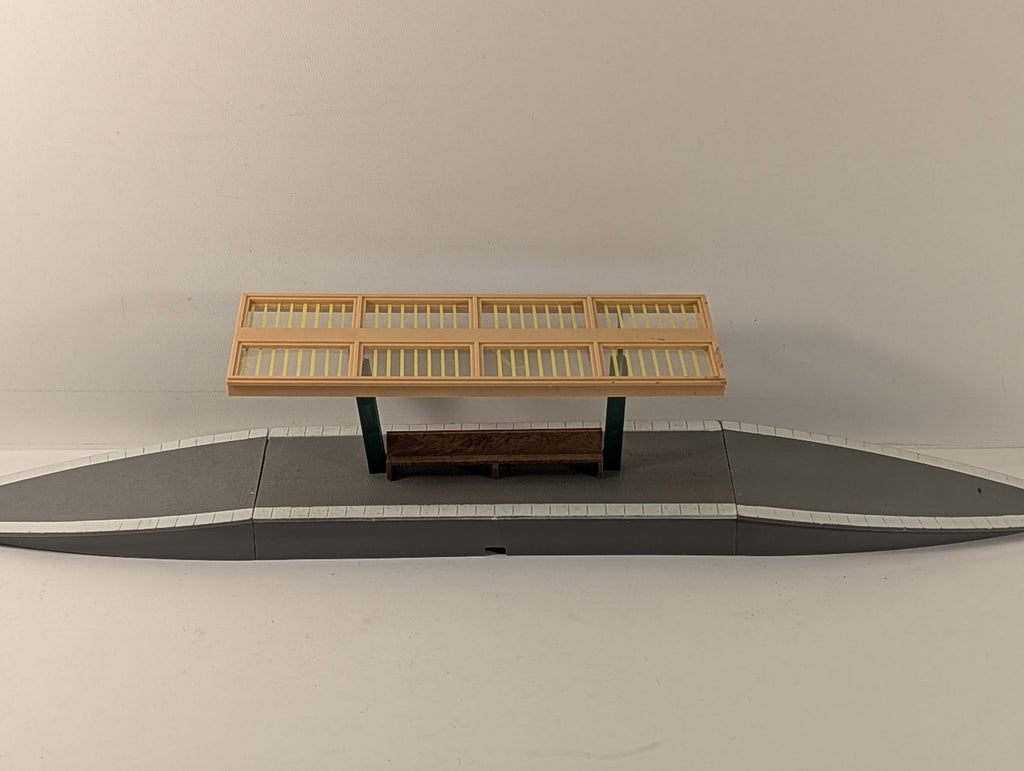 Hornby OO Gauge Island Platform with Canopy and Bench Buildings & Scenery