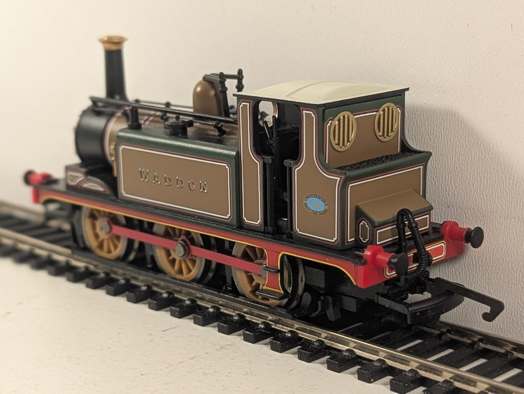 Hornby OO Gauge LBSC 0-6-0 Terrier Locomotive 'Waddon' Steam Locomotive