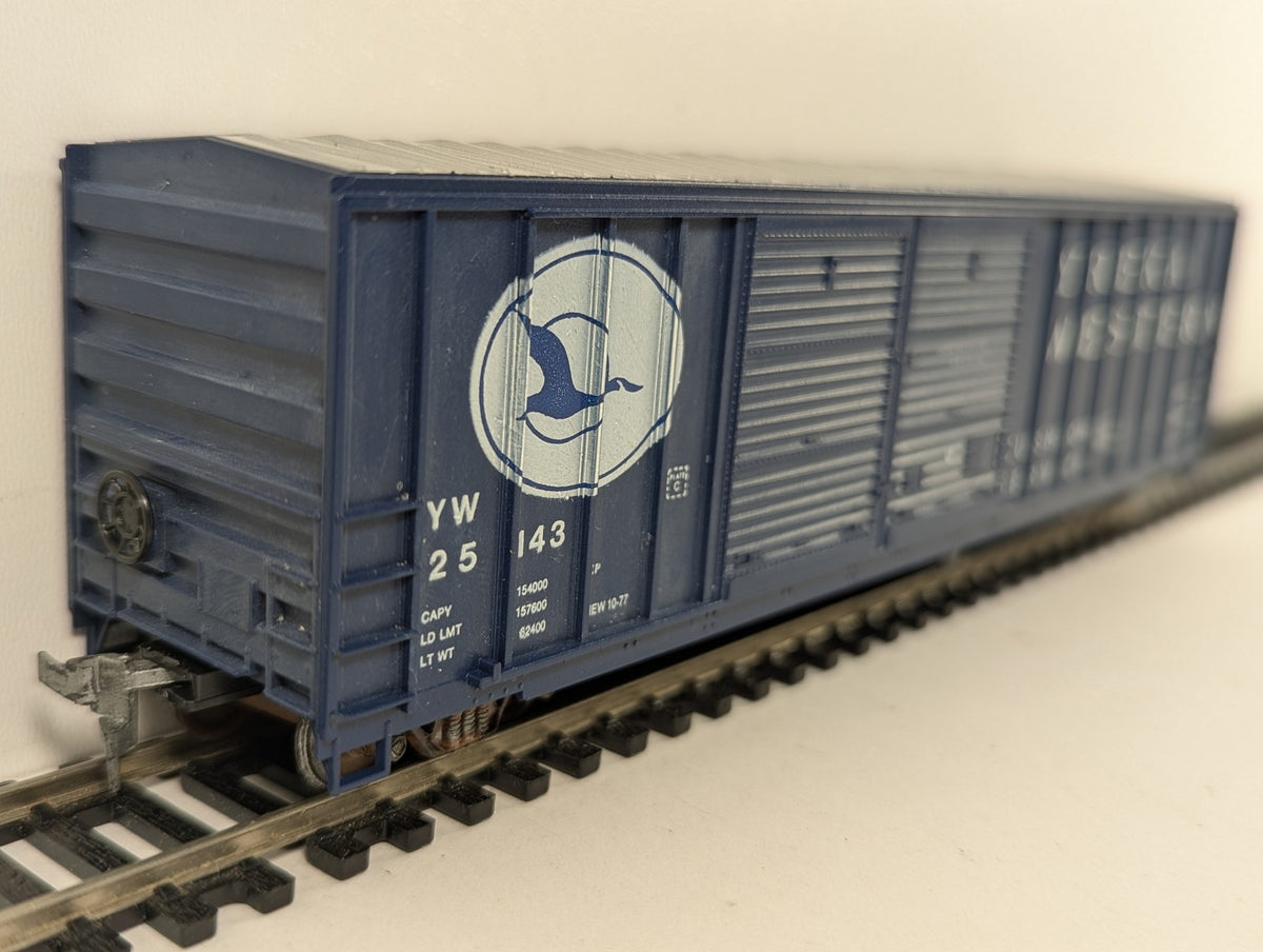 Roundhouse HO Gauge 50' FMC DD Box Car Boxcar 25143 Yreka Western 3647