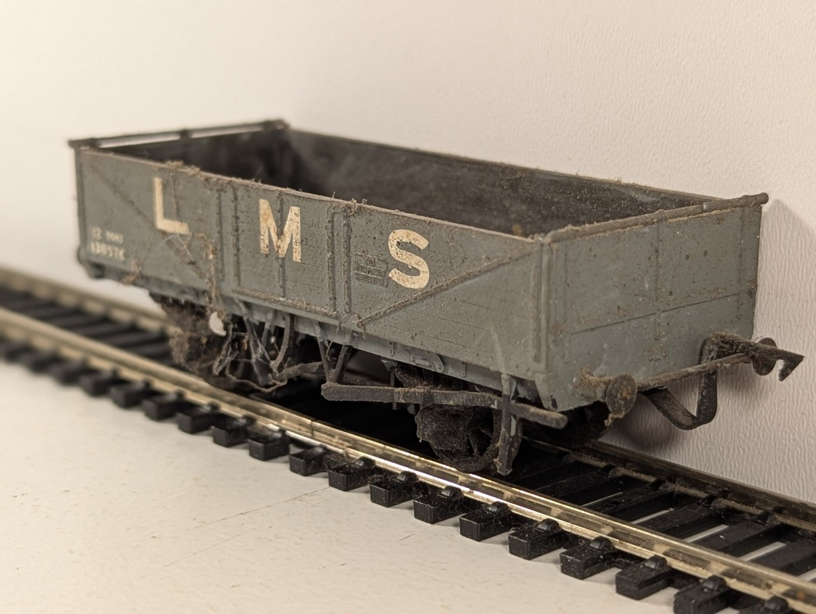 Kitbuilt OO Gauge 5 Plank Open Wagon Goods Wagon 138576 LMS Grey