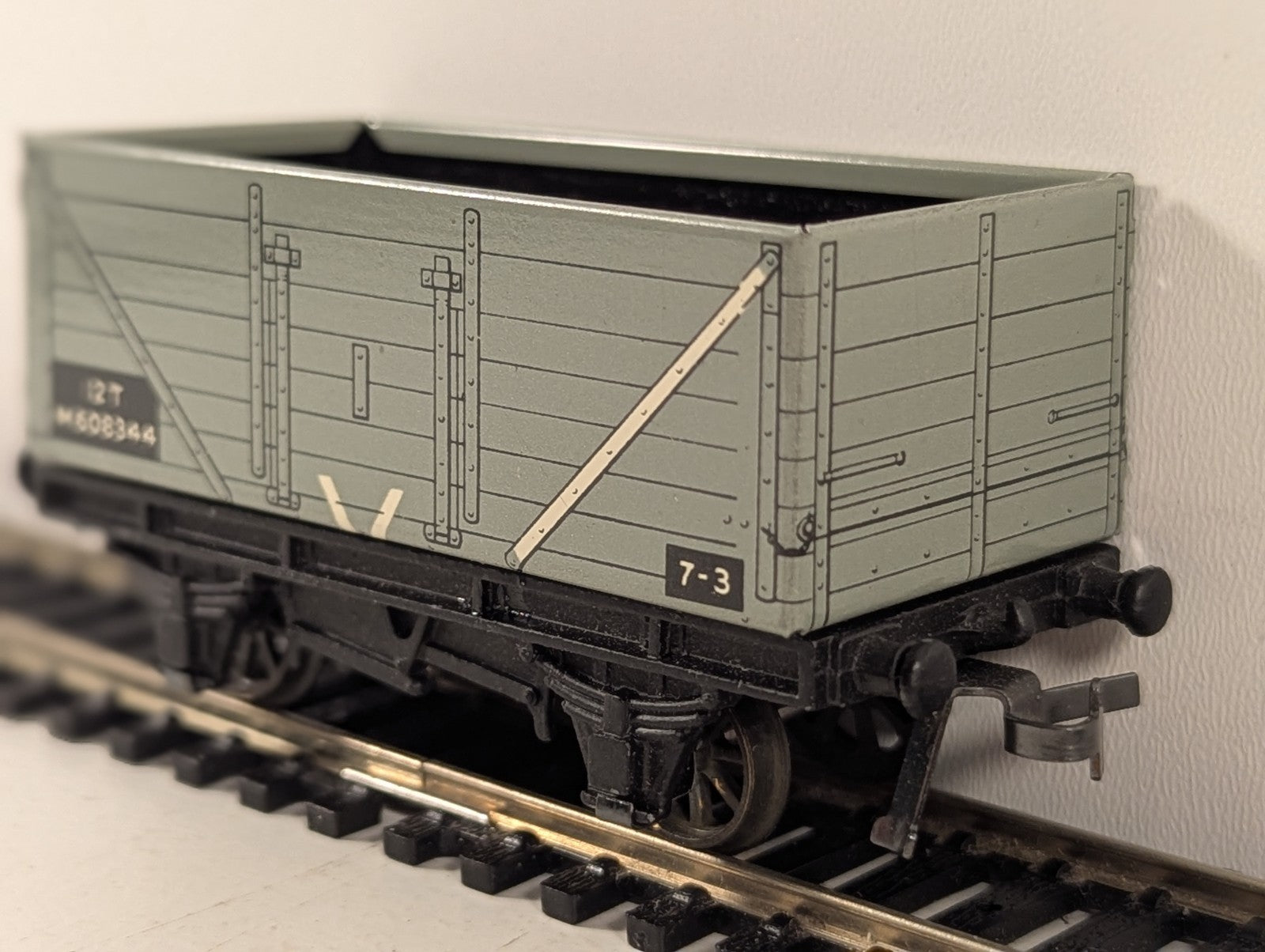 Hornby-Dublo 32055 OO Gauge D2 High-Sided Wagon - Boxed