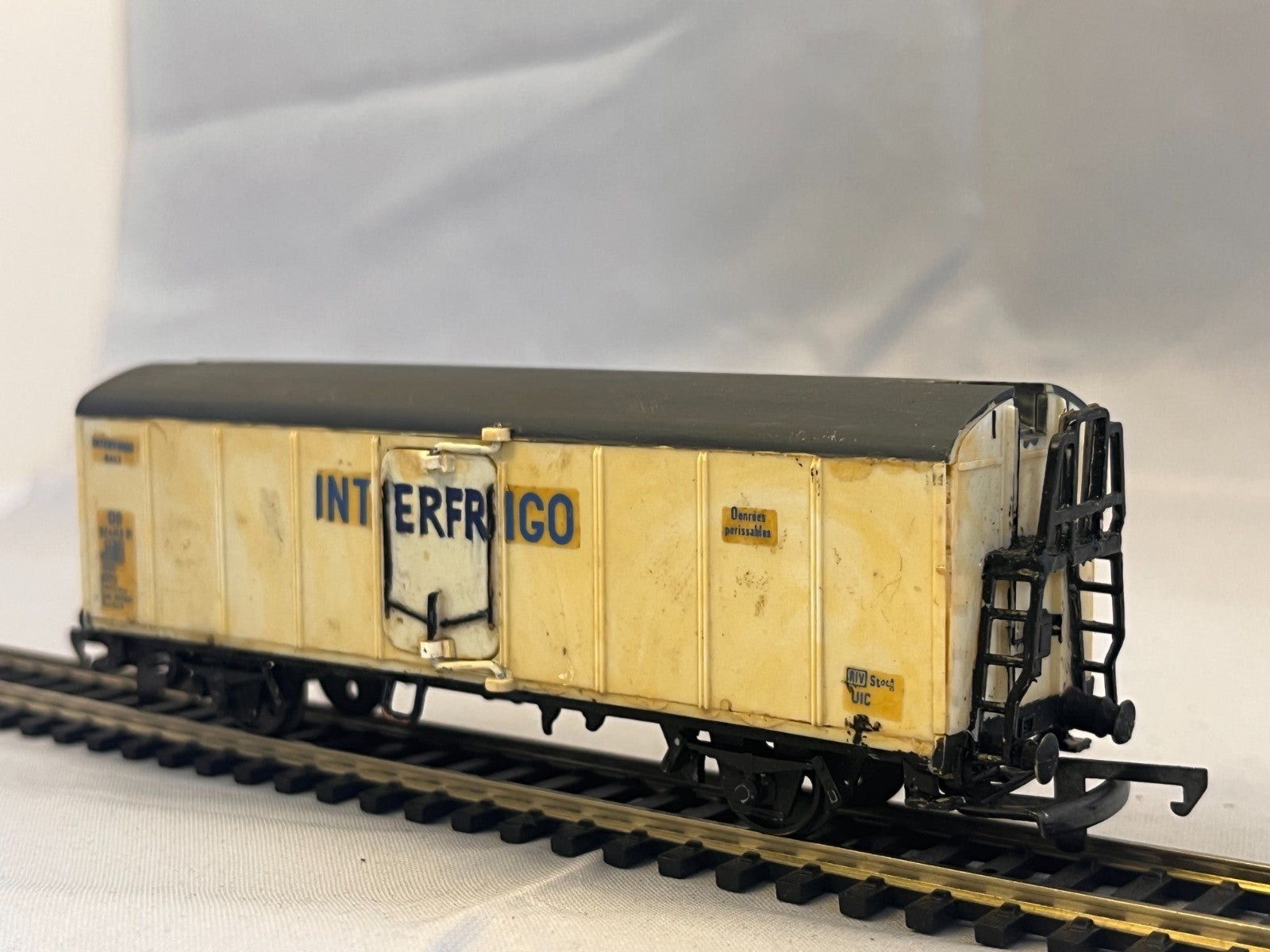 Dapol Kitmaster OO Gauge Interfrigo Refrigerated Van Wagon