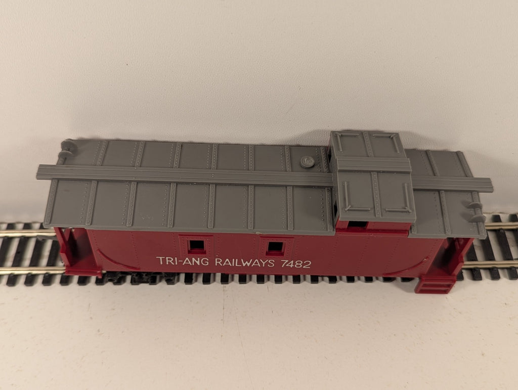 Tri-ang Railways R115 OO Gauge Transcontinental Caboose Missing Bogie/Coupler