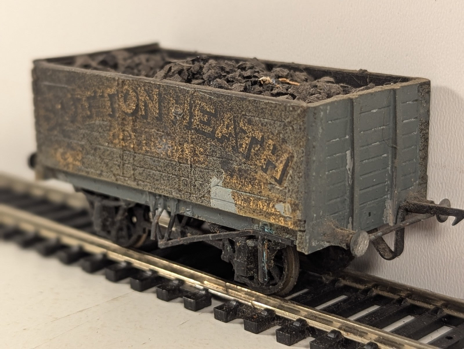 Kitbuilt OO Gauge Sutton Heath Collieries 7-Plank Private Owner Coal Wagon