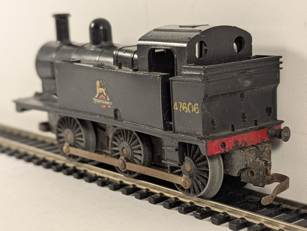 Tri-ang OO Gauge BR Class 3F Jinty 0-6-0T Steam Locomotive 47606 BR Black R.52