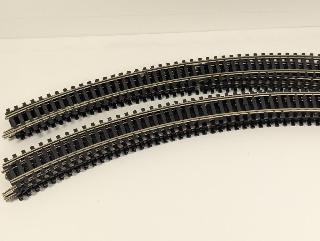 Hornby OO Gauge R607 2nd Radius Double Curve Track