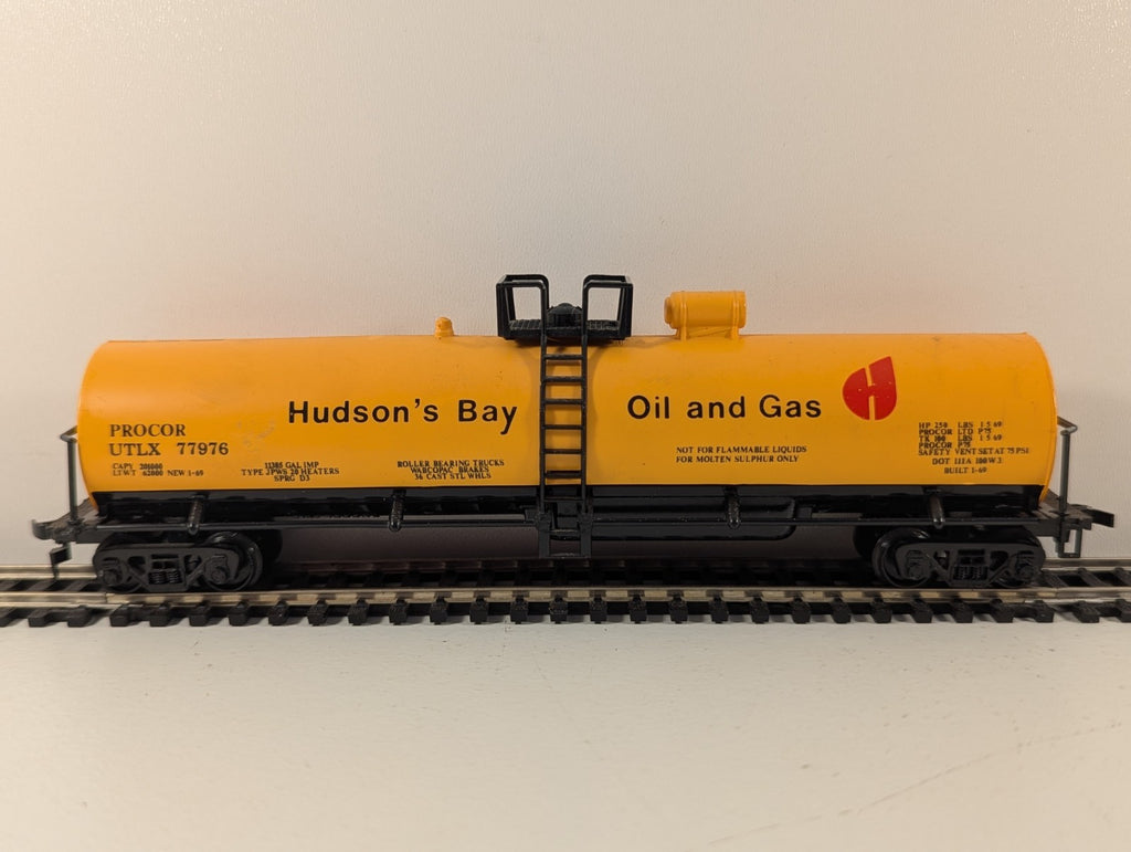 Life-Like HO Gauge Hudson’s Bay Oil & Gas Tank Wagon