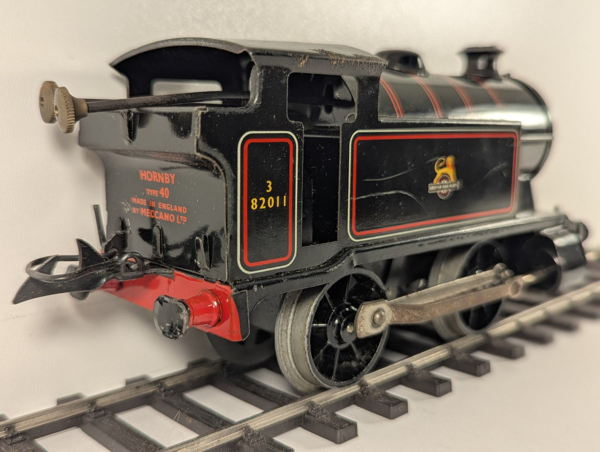 Hornby O Gauge No. 40 Tank Locomotive (Reversing) 82011