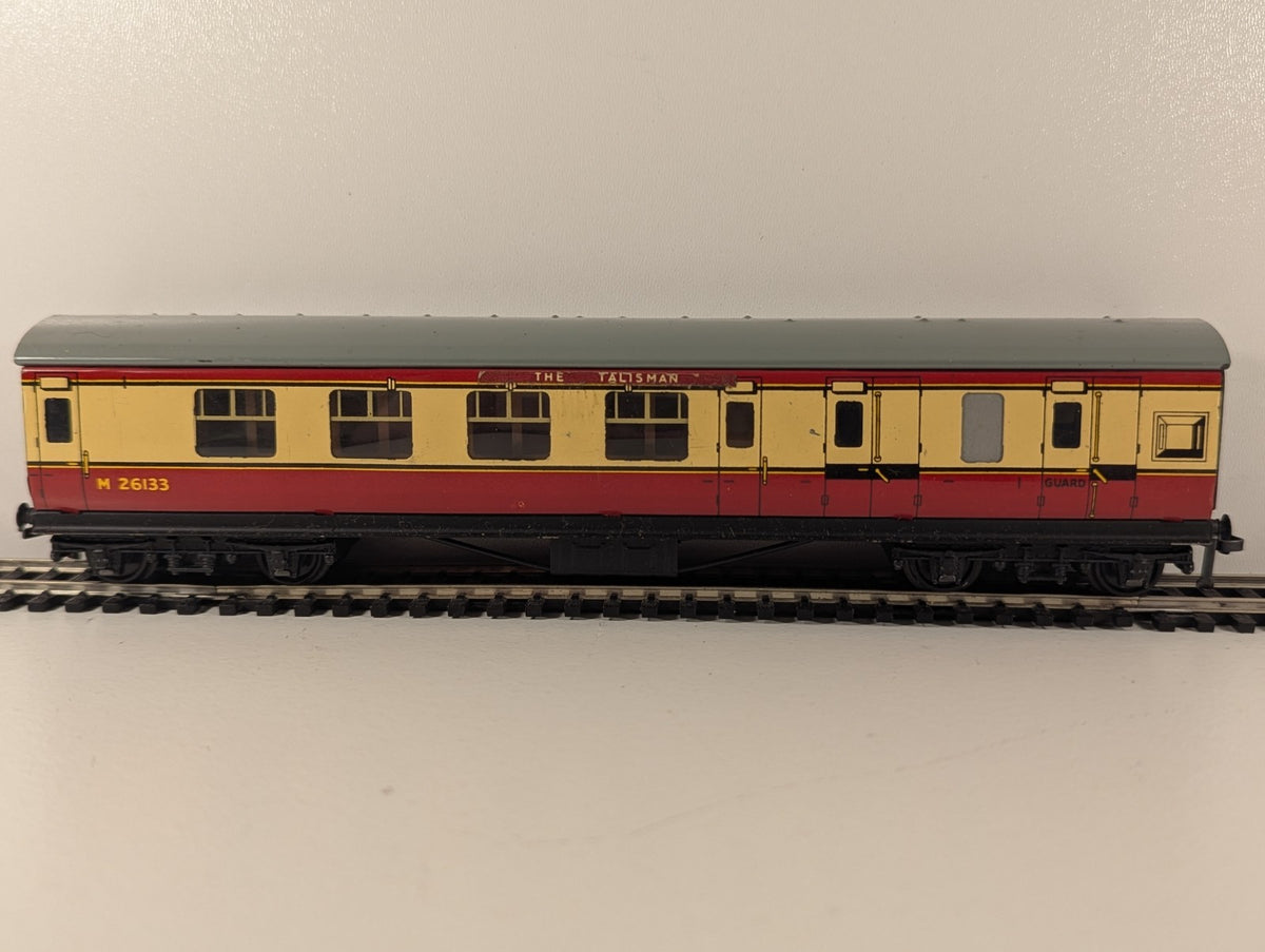 Hornby Dublo 32018 OO Gauge BR Stanier Brake Corridor Coach M26133