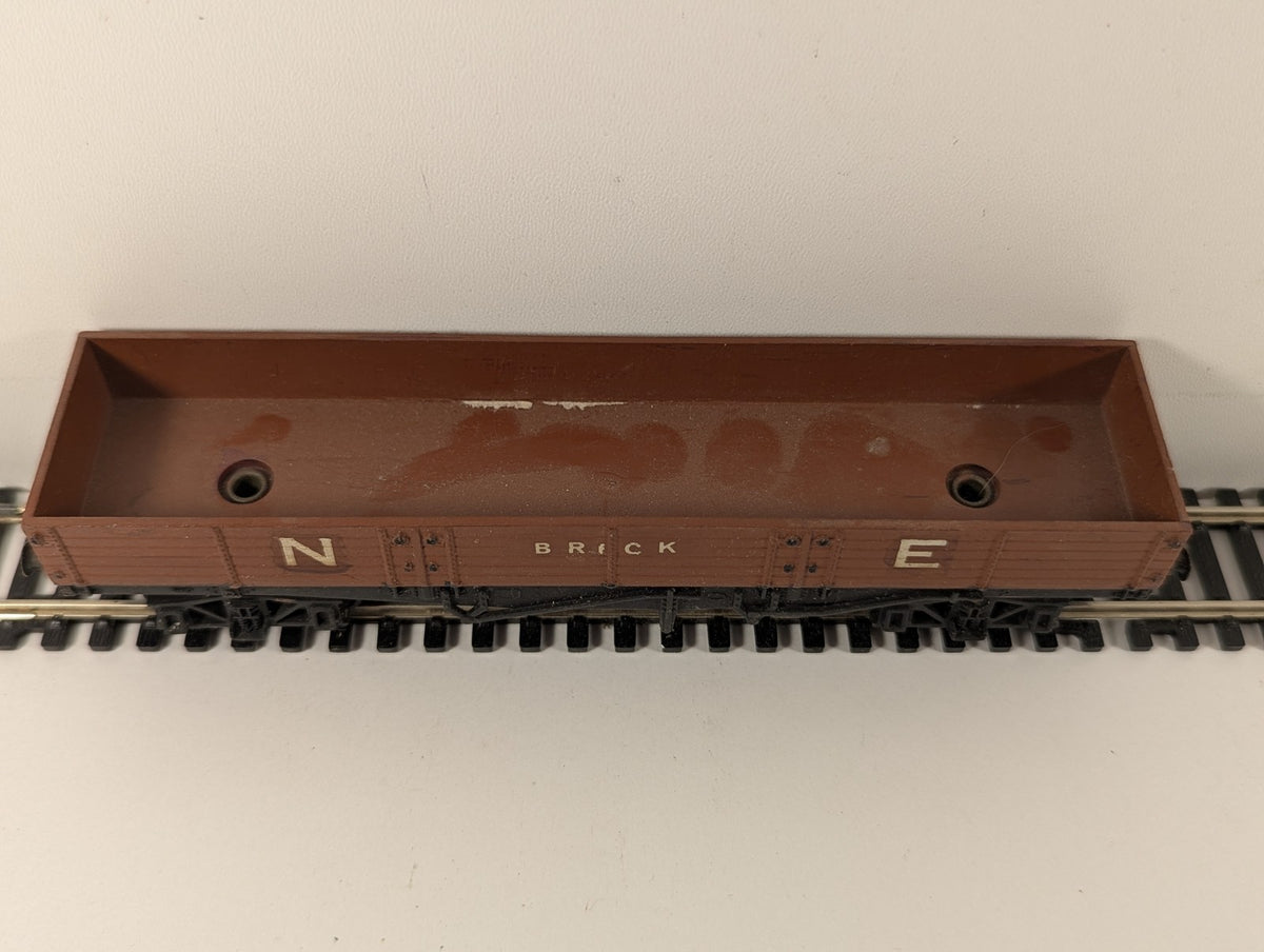 Tri-ang OO Gauge LNER Brick Wagon Goods Wagon NE Brown R219