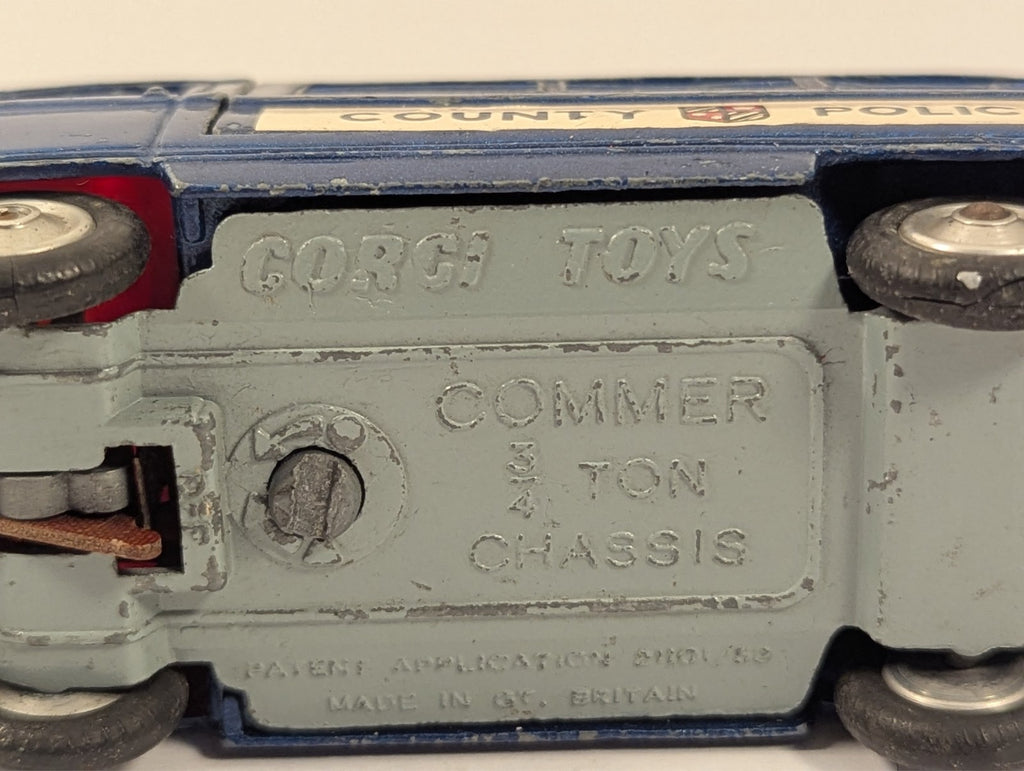 Corgi Toys 464 Commer County Police Van 1:43 Scale