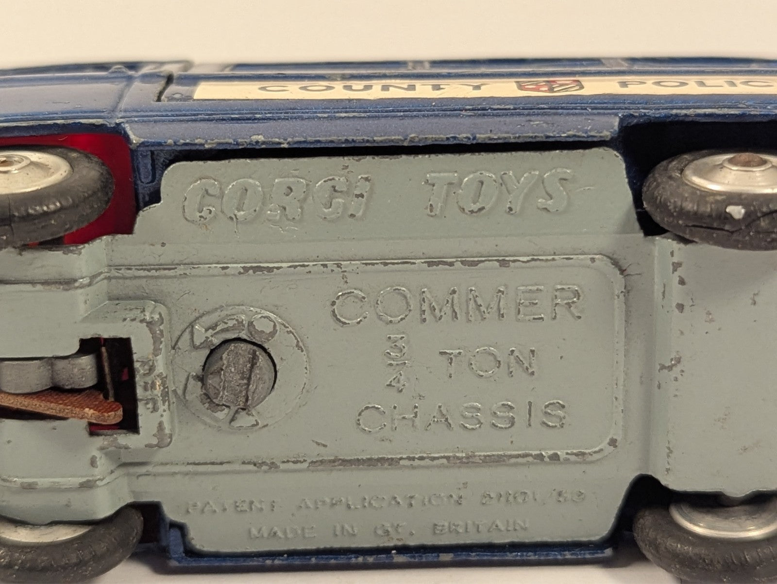 Corgi Toys 464 Commer County Police Van 1:43 Scale
