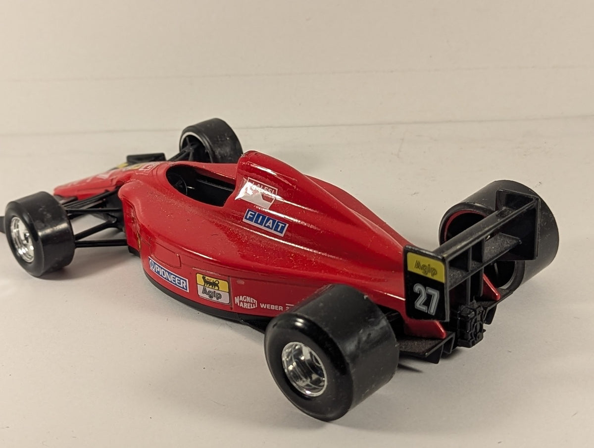 Bburago 1:24 Ferrari 641/2 Formula 1 Car 27 Ferrari Red