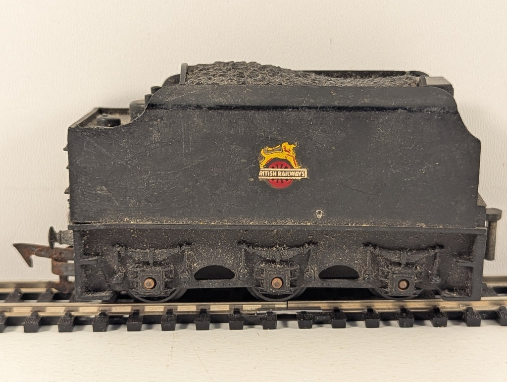 Tri-ang Railways R30 OO Gauge Tender BR Black - Spares/Repairs
