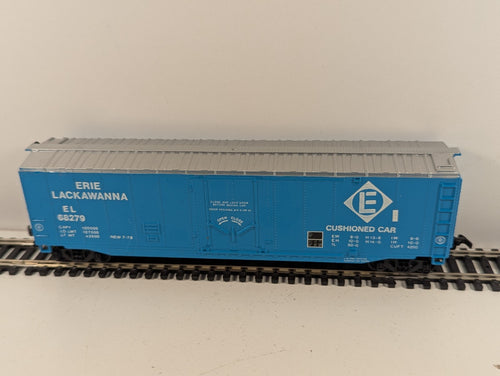 Bachmann HO Gauge Erie Lackawanna 50ft Boxcar