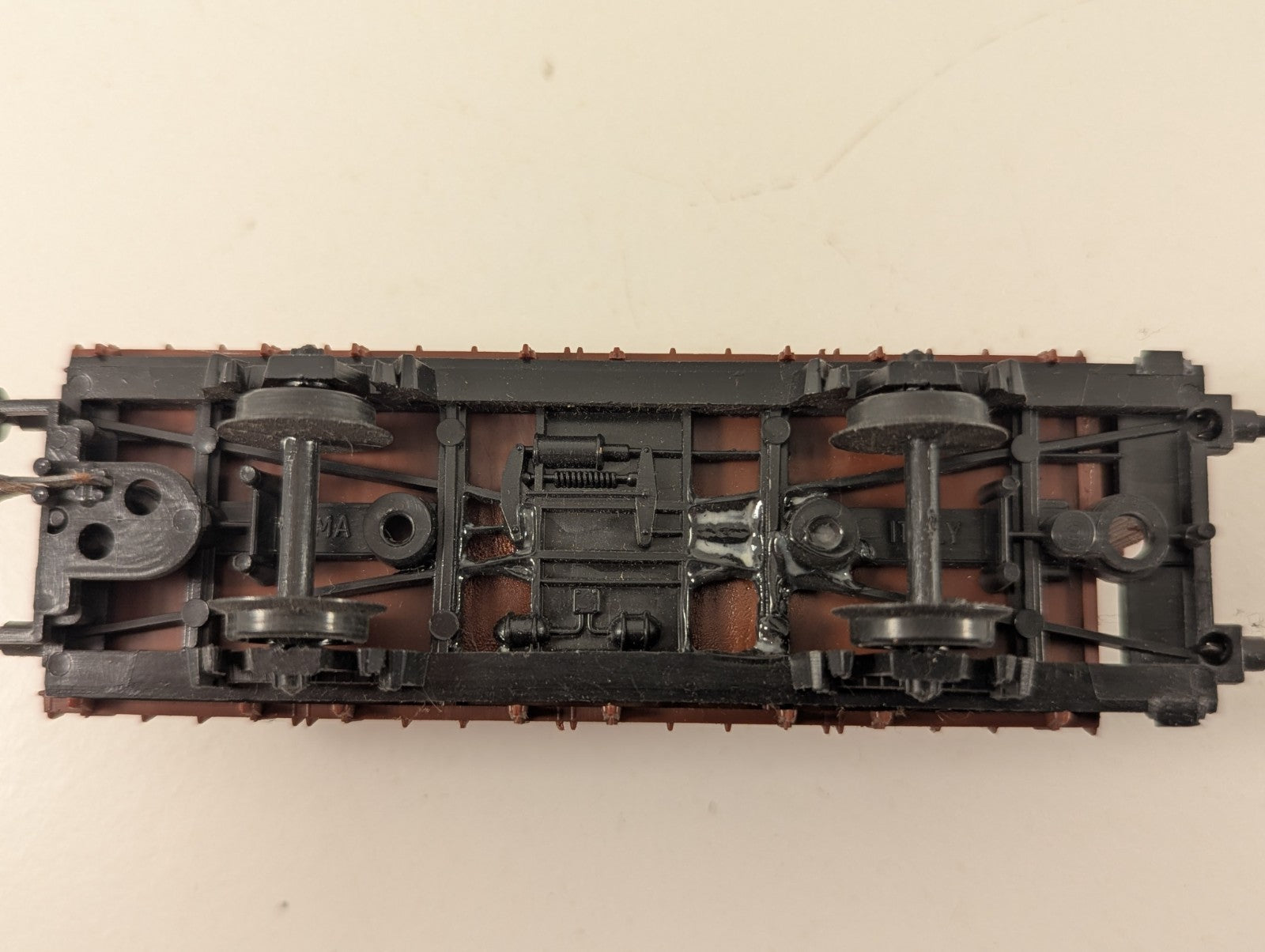 Lima 2822 Watneys Barrel Wagon OO/H0 Gauge - Missing Coupling