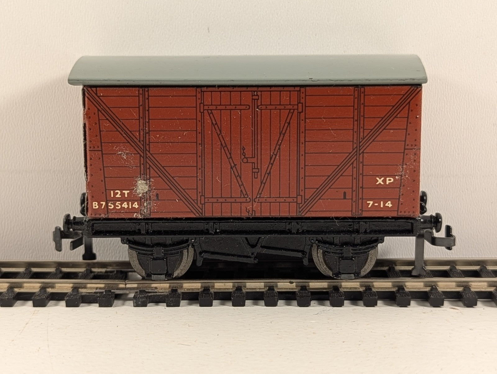 Hornby Dublo 32040 OO Gauge BR Brown D1 Goods Van - Boxed