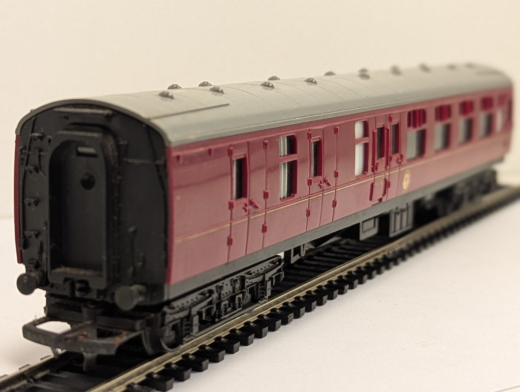 Tri-ang R423 OO Gauge BR Mk1 Brake Second Coach 35024 Maroon