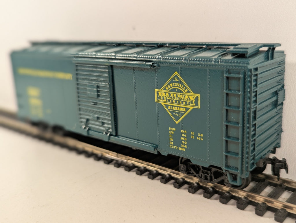 Athearn HO Scale USRA Rebuilt Steel 40' Box Car - Huntsville Railway Company