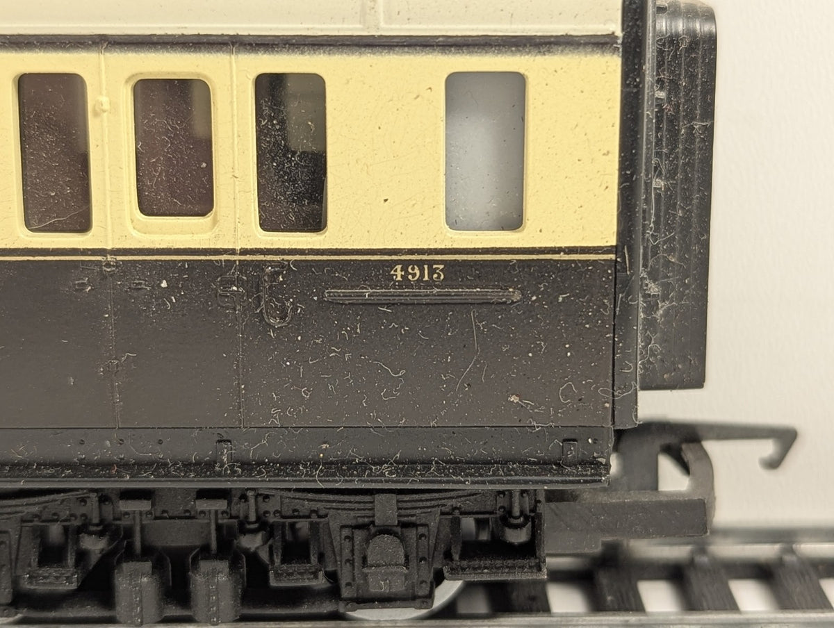 Hornby OO Gauge GWR Brake Third Coach Passenger Coach 4913
