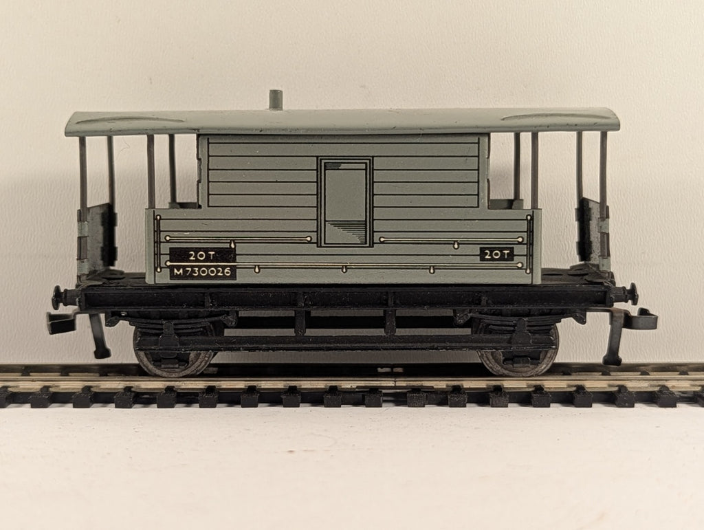 Hornby Dublo 32045 OO Gauge BR Brake Van
