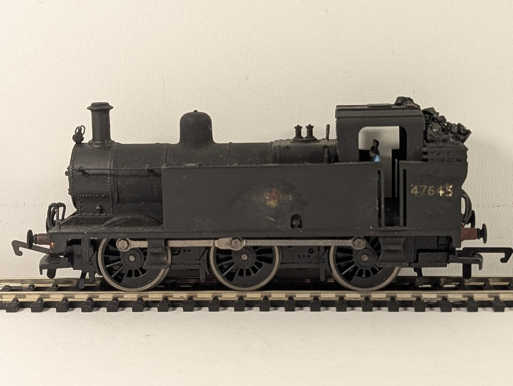 Hornby OO Gauge Class 3F Jinty 0-6-0T Steam Locomotive 47645 BR Black