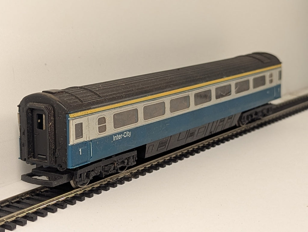 Hornby OO Gauge BR Mk3 First Class Coach Passenger Coach BR Blue & Grey R426