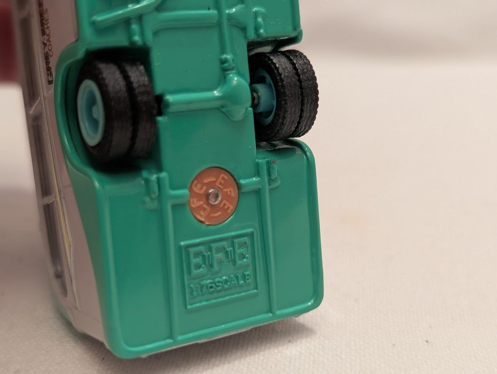EFE 1:76 Scale Bedford OB Coach Die-cast Coach HYP 561 Grey-Green