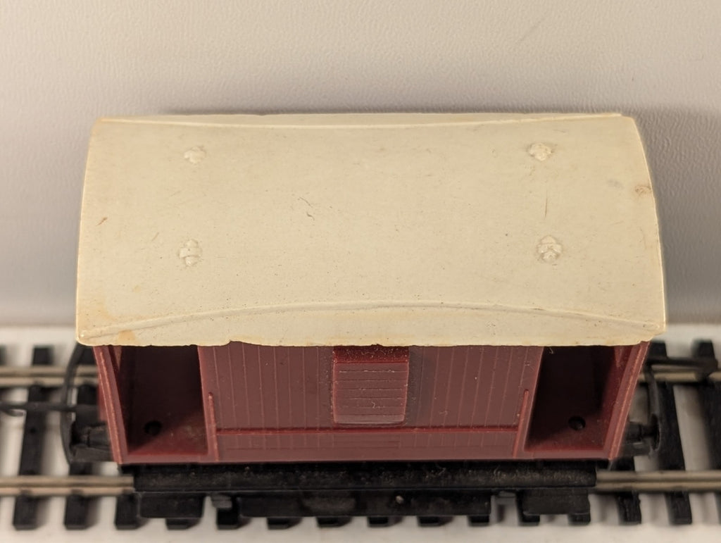 Tri-ang Railways R16 BR 20-Ton Brake Van Brown
