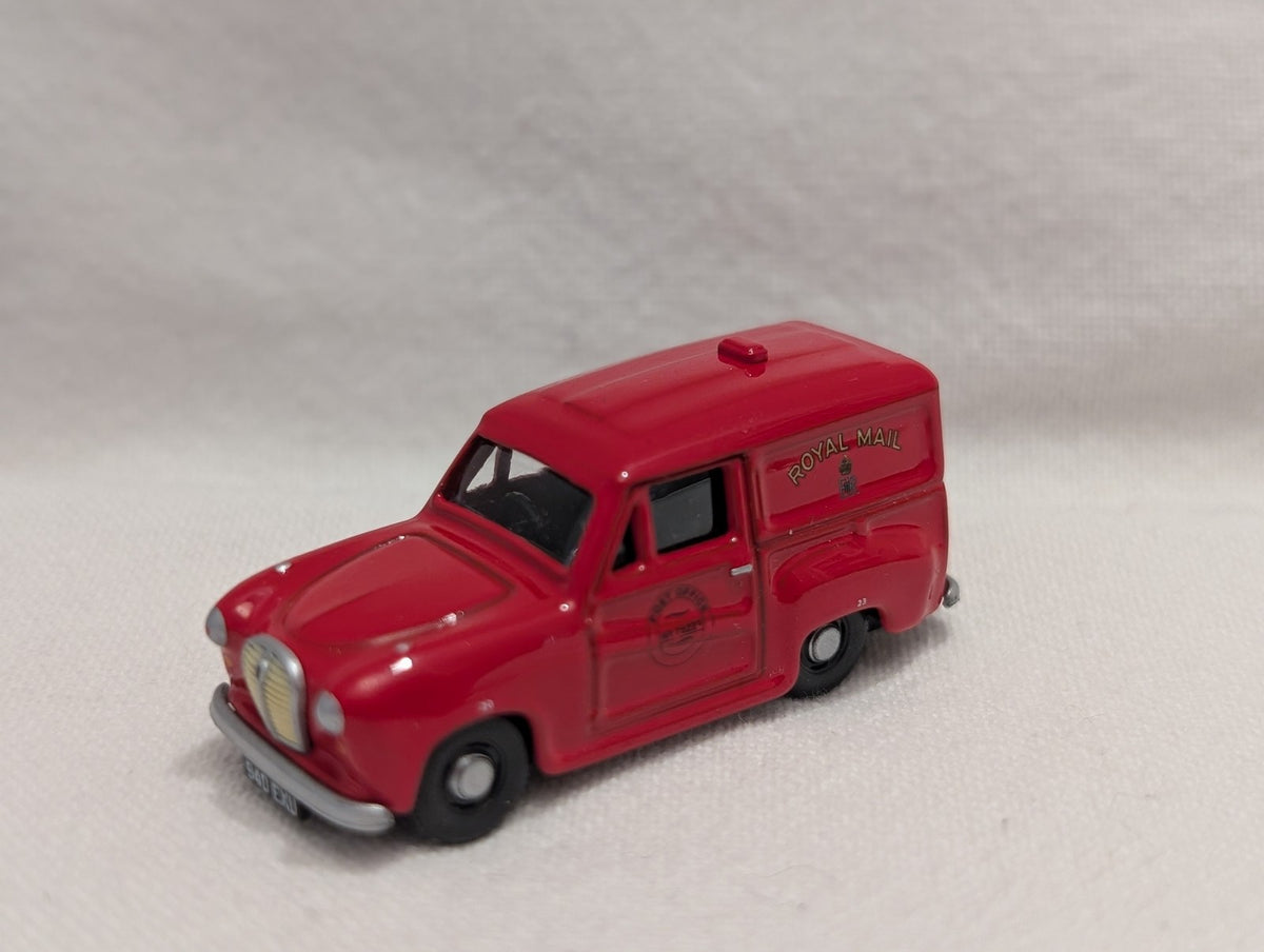 Classix 1:76 Scale / OO Gauge Austin A35 Van Die-cast Vehicle 940 EXU Royal Mail