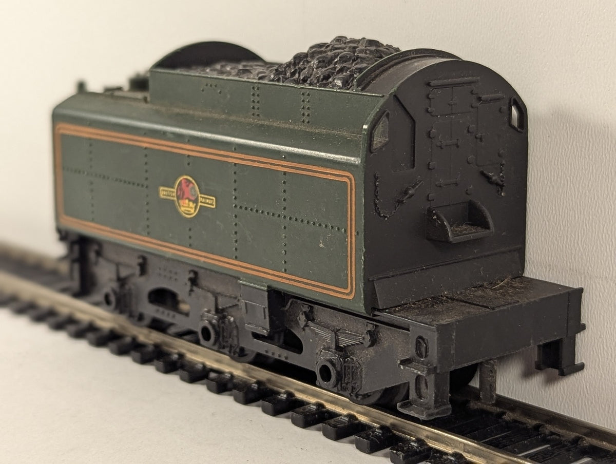 Tri-ang OO Gauge BR 6-Wheel Tender BR Green