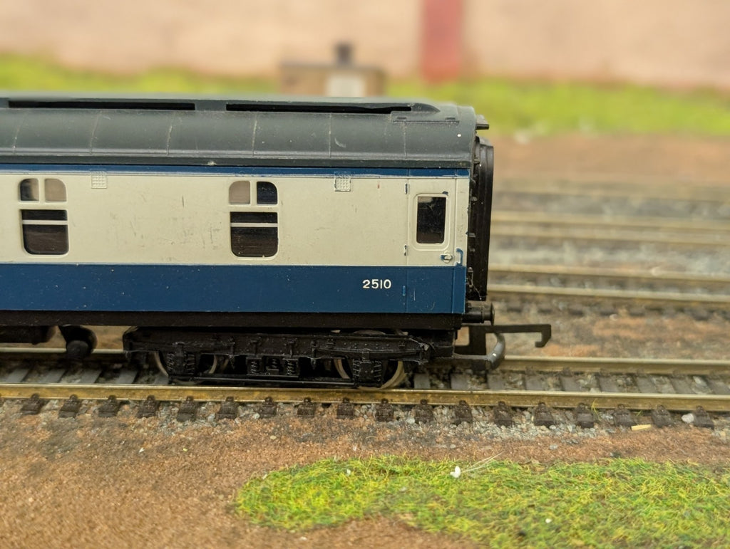 Tri-ang R339 Mk1 Second Class Sleeping Car 2510 (BR Blue & Grey)