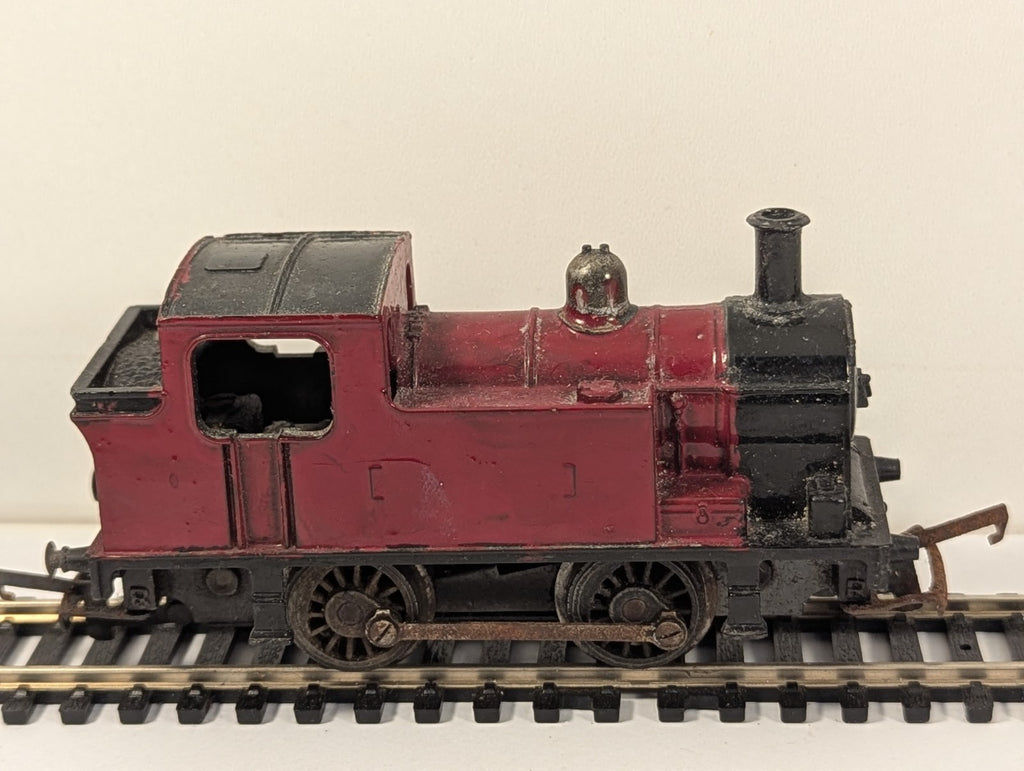 Tri-ang R355 OO Gauge Nellie 0-4-0 Industrial Tank – Repainted Spares/Repair