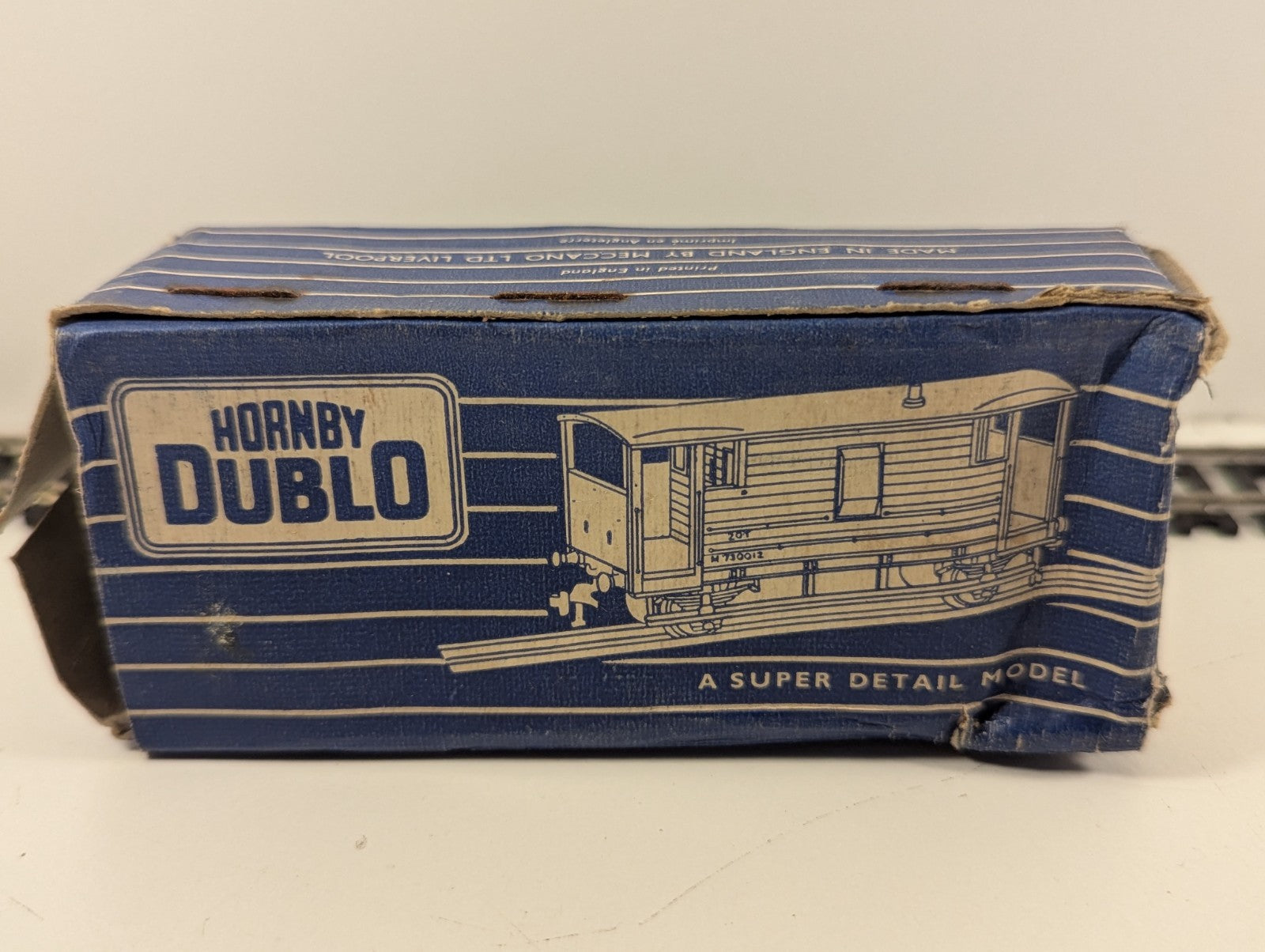 Hornby Dublo 32044 OO Gauge 20-Ton Goods Brake Van in BR Midland Grey