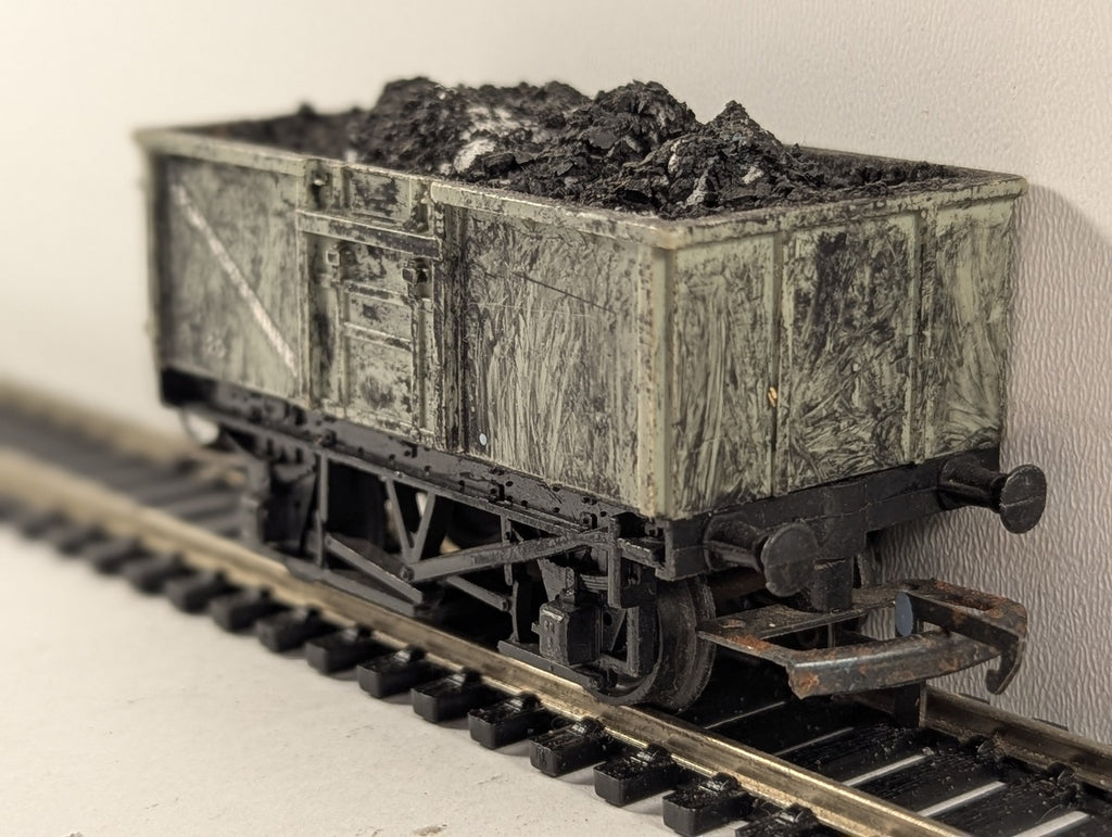 Tri-ang OO Gauge 16 Ton Mineral Wagon Goods Wagon B75201 BR Grey