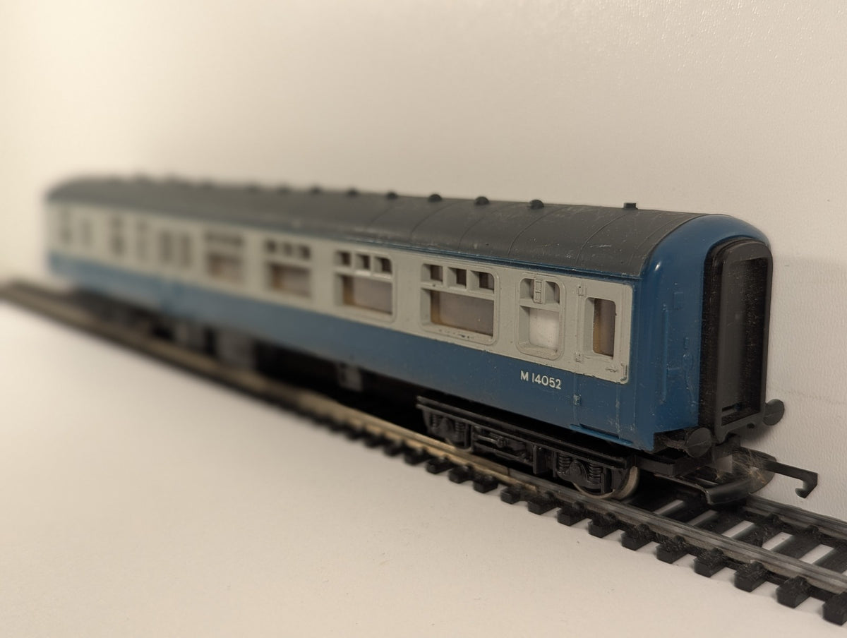 Hornby OO Gauge BR Mk1 Corridor Brake Composite (BCK) Passenger Coach M14052