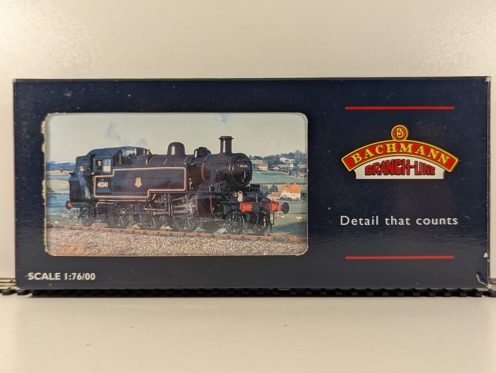 Bachmann 31-452C OO Gauge Ivatt 2MT Tank 41304 BR Black - Boxed
