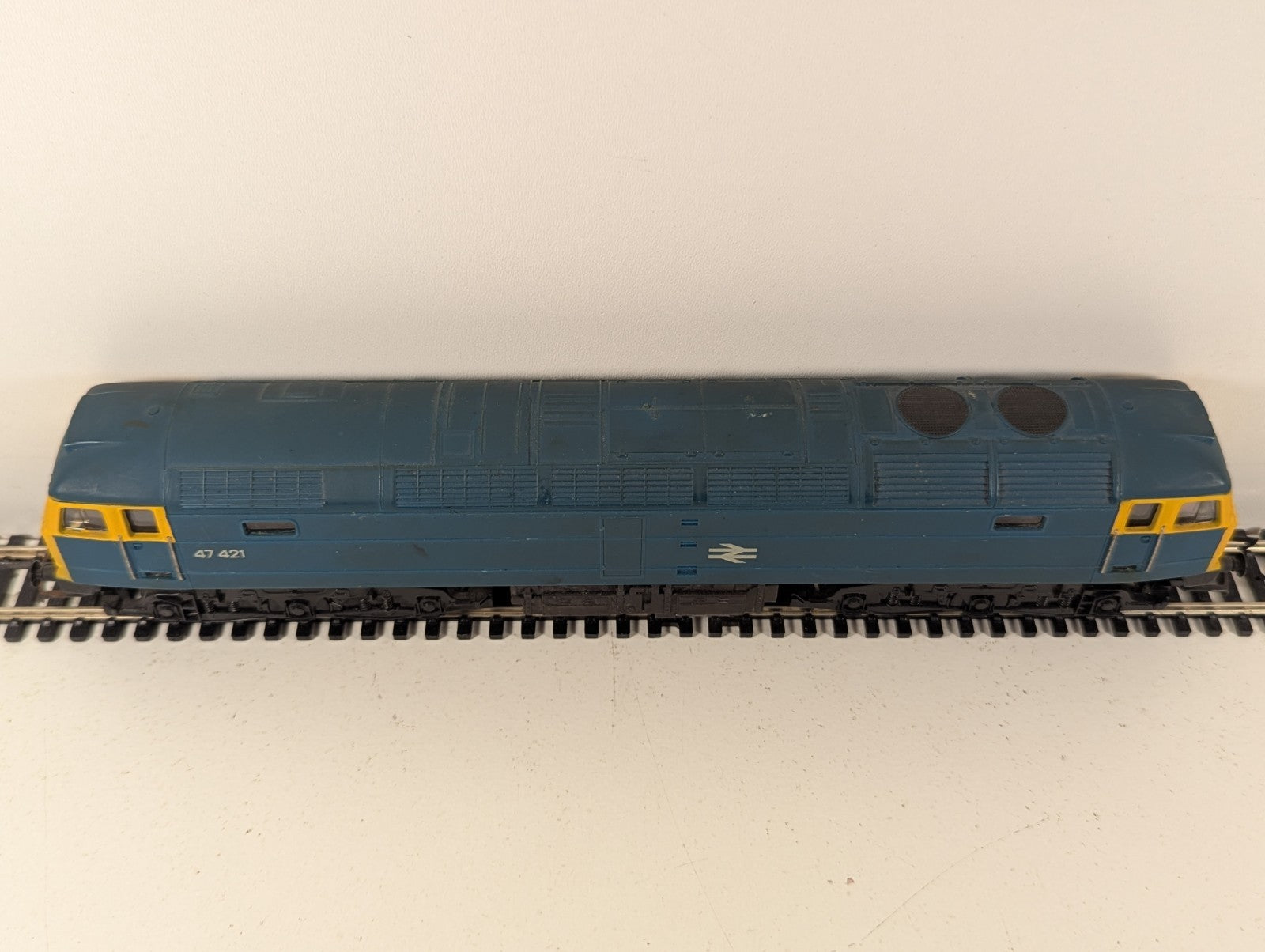 Hornby R075 BR Class 47 Diesel Locomotive BR Blue
