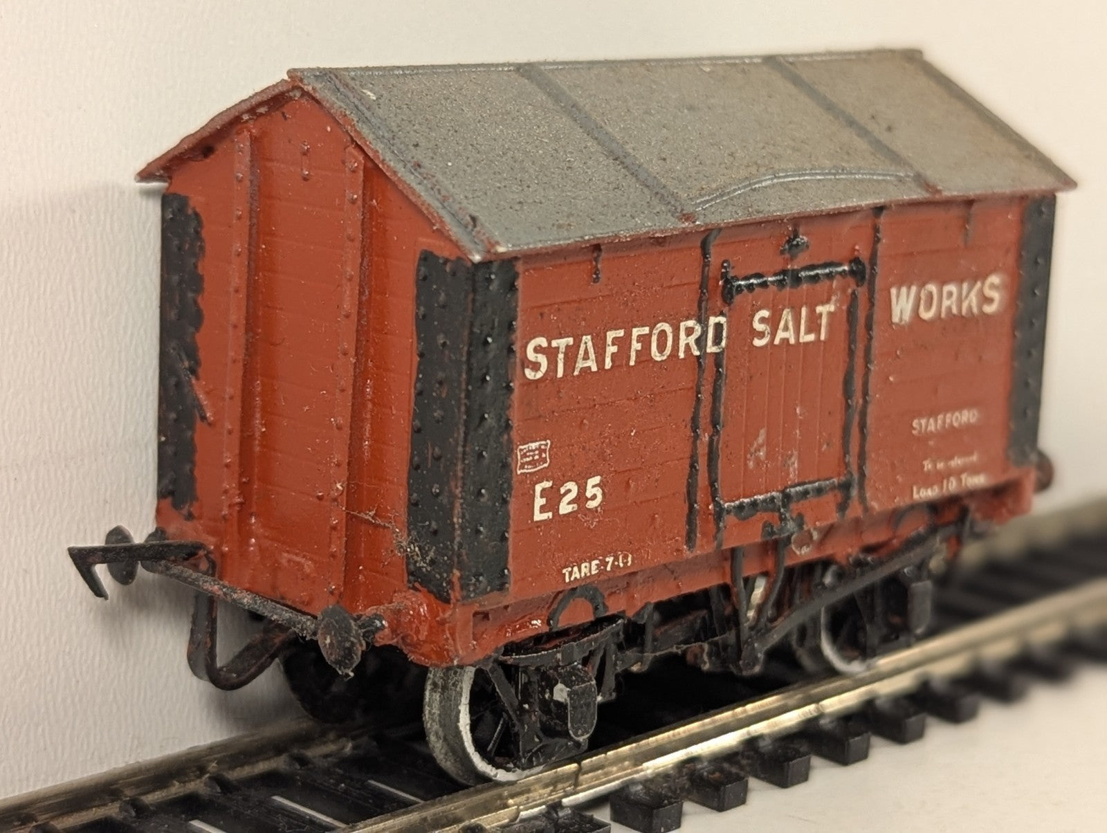 Kitbuilt Stafford Salt Works 10 Ton Salt Van Goods Wagon E 25