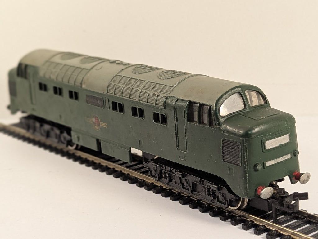 Hornby Dublo 3232 OO Gauge Class 55 Deltic Diesel Locomotive - BR Green