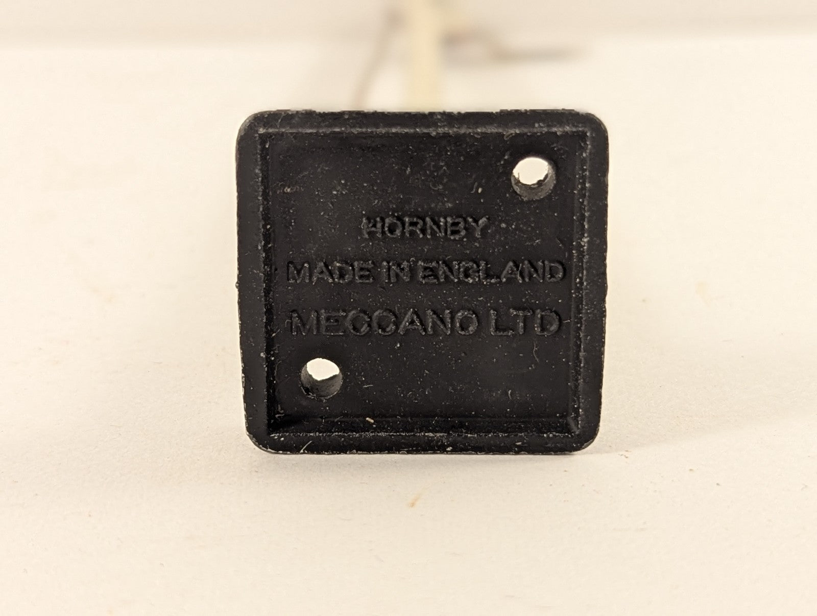 Hornby OO Gauge No. 1 Distant Signal Yellow & Black