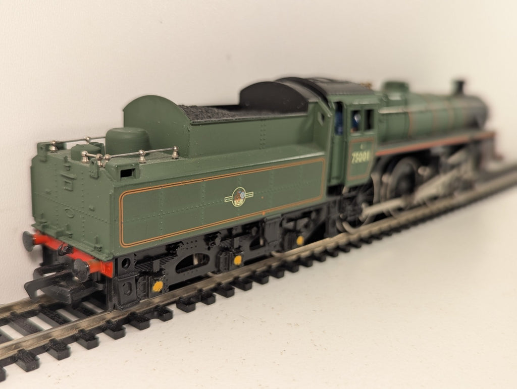 Mainline 37-053 BR Standard Class 4 4-6-0 Steam Locomotive Green OOGauge - Boxed